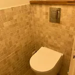 Apartment Grand T2 Climatise Avec Parking A 7 Min Des Thermes Vue Chateau