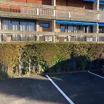 Grand T2 Climatise Avec Parking A 7 Min Des Thermes Vue Chateau