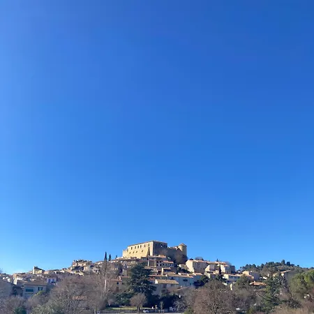 Grand T2 Climatise Avec Parking A 7 Min Des Thermes Vue Chateau Apartament Gréoux-les-Bains
